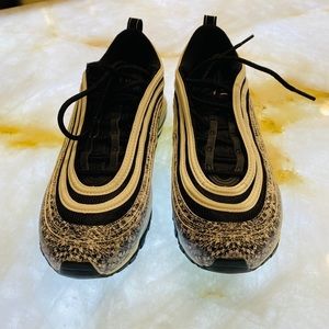 Brand new Nike air max